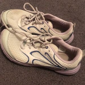 Merrell tennis shoes